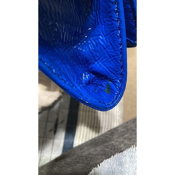 Michael Kors, blue patten leather clutch - Picture 5 of 10